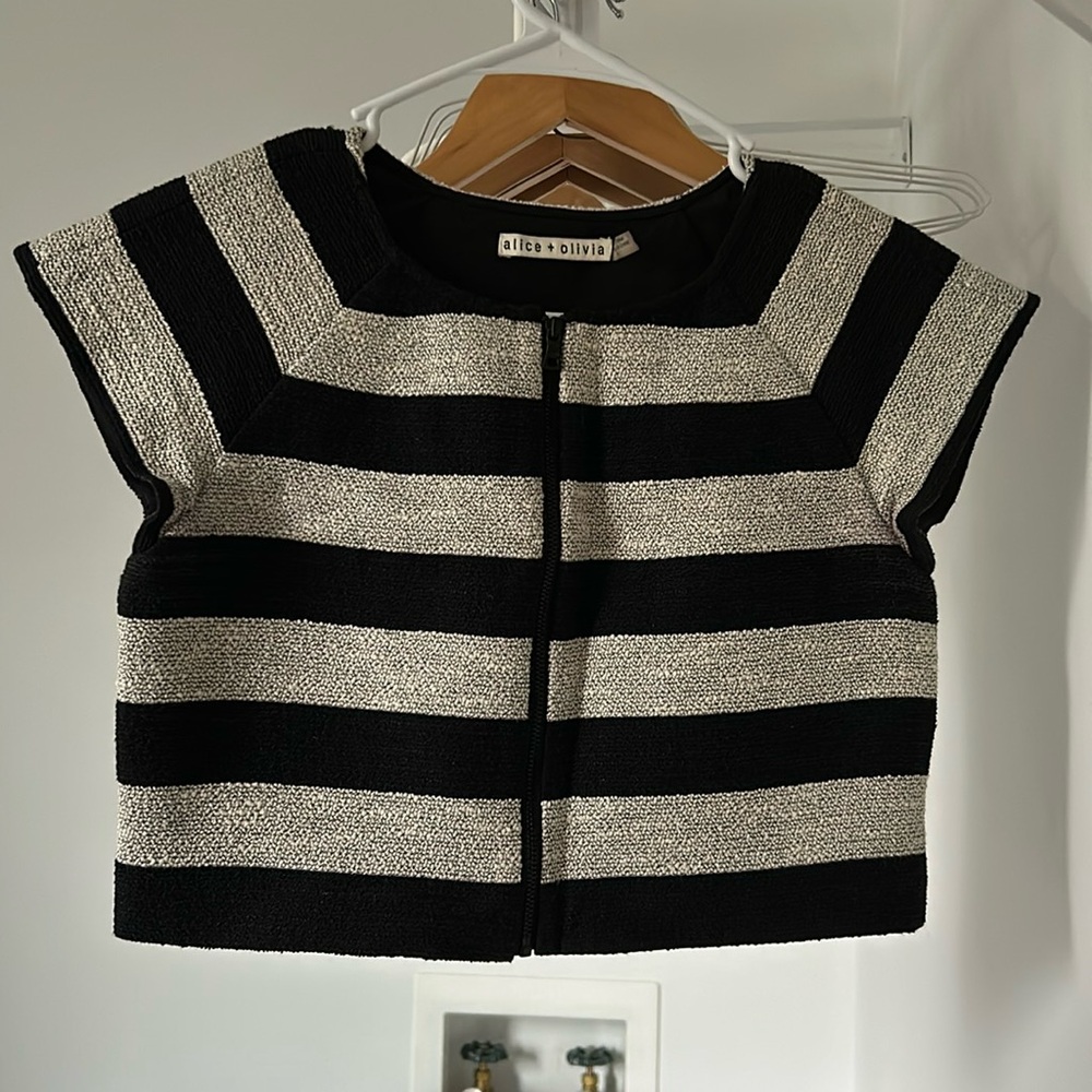 Alice And Olivia Black and Cream striped top size 0